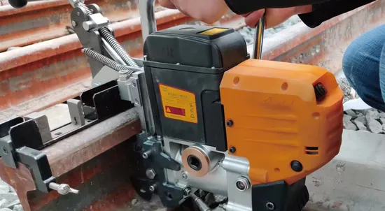 Máquina de perforación de rieles con batería de litio - vista 2